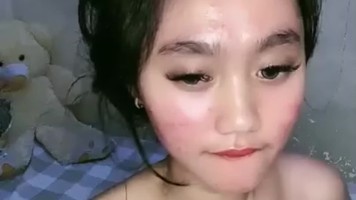 Mbak Putri Remas Toket Tubuh Diminyakin