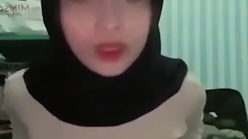 Jilbab Mahasiswi Binal Ebot Bugil